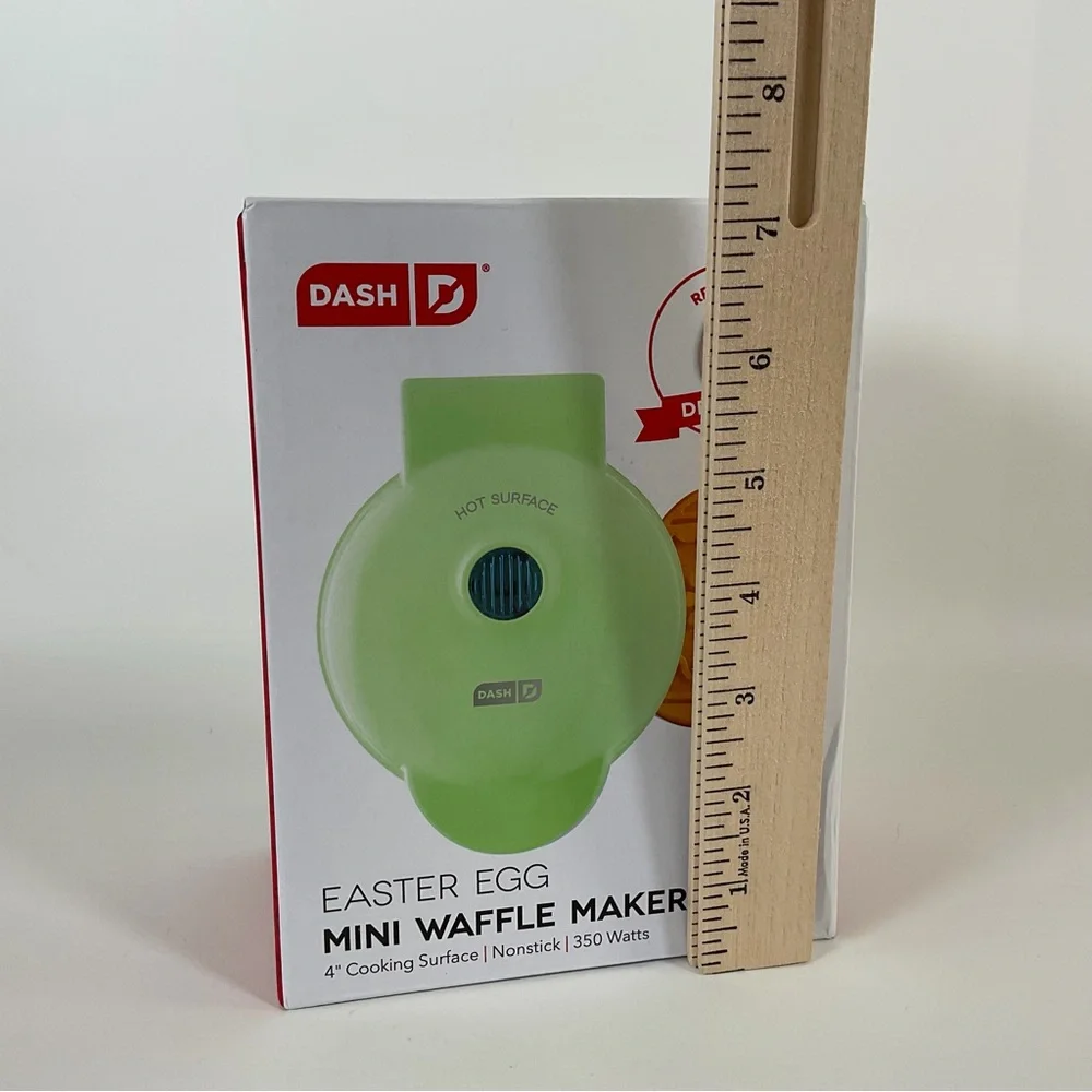 NWT Dash‎ Easter Egg Mini Waffle Maker dash